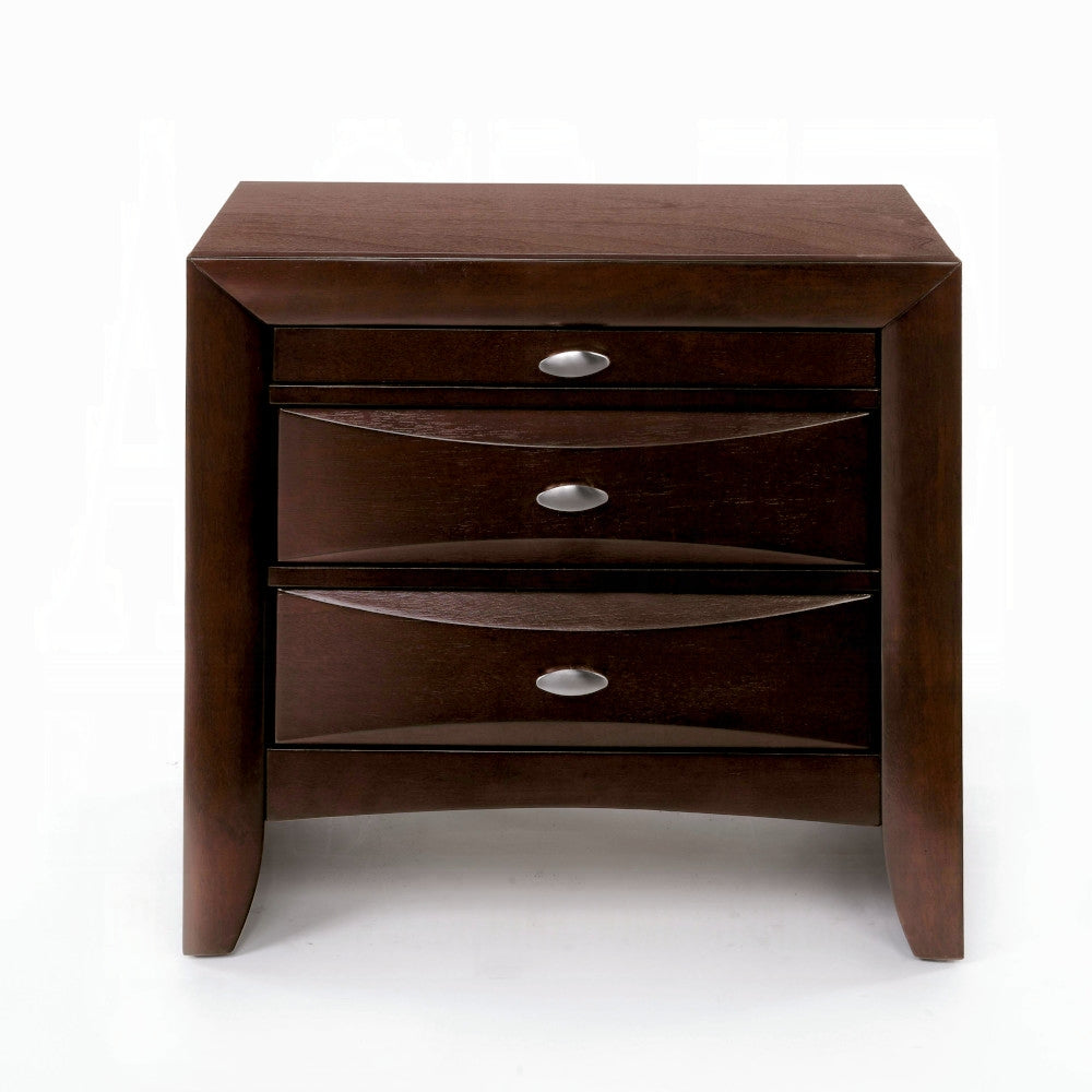 ACME Ireland Collection 5-Piece Bedroom Set, Bed Frame, Chest, Dresser, Nightstand and Mirror
