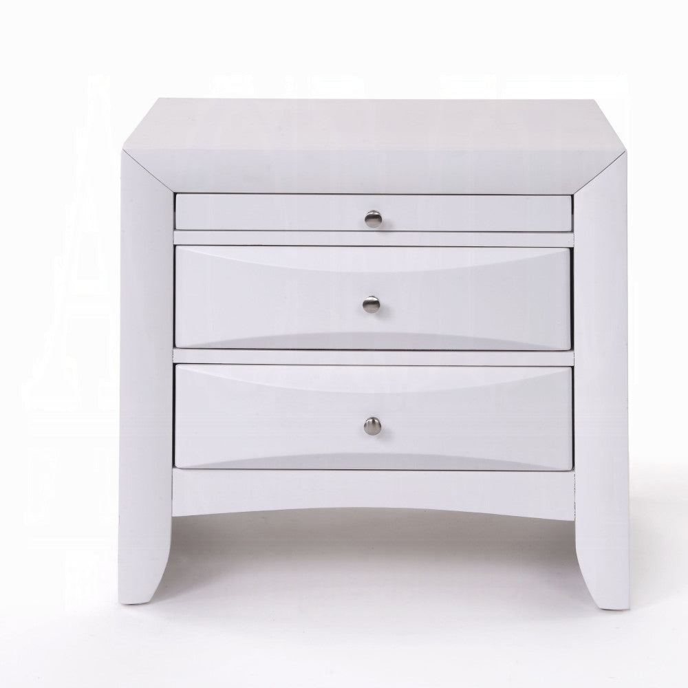 ACME Ireland Collection 5-Piece Bedroom Set, Bed Frame, Chest, Dresser, Nightstand and Mirror