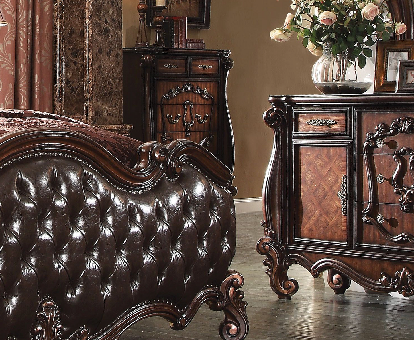 ACME Versailles EK Bed