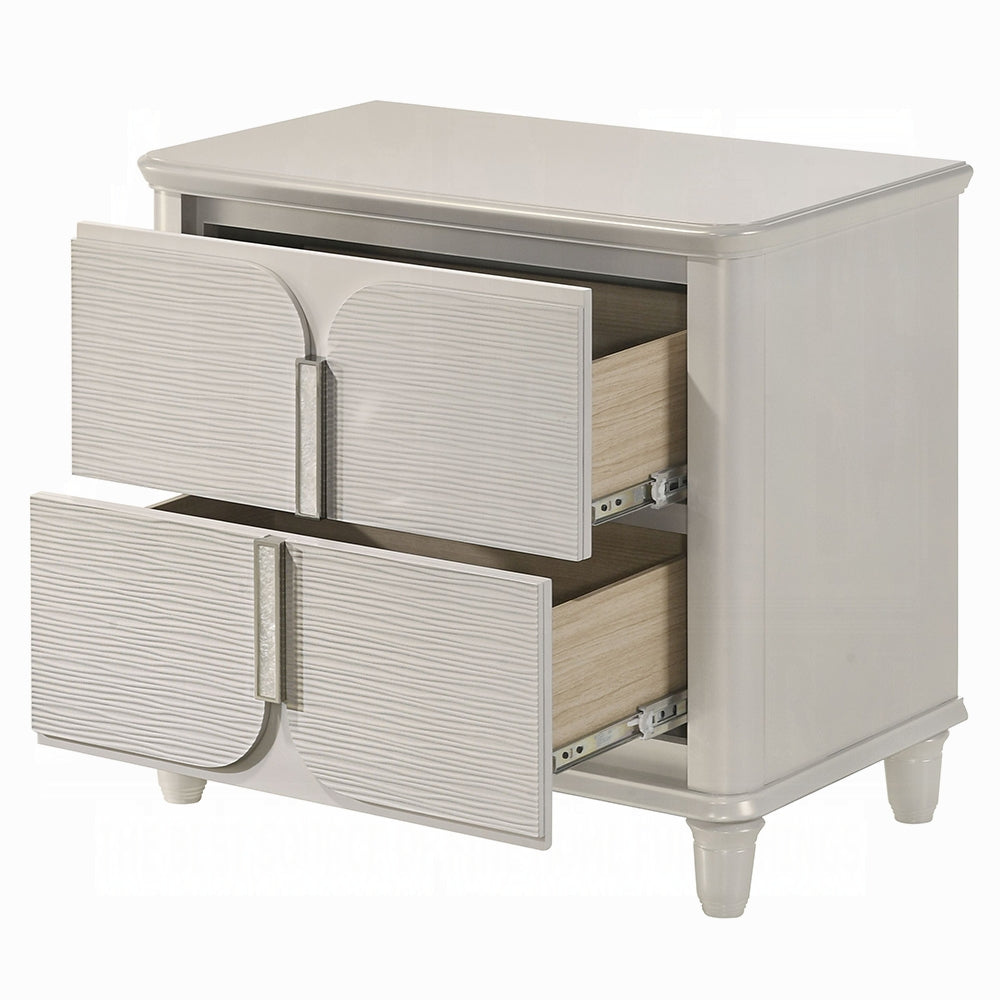 ACME Laveda 6-Piece Bedroom Set